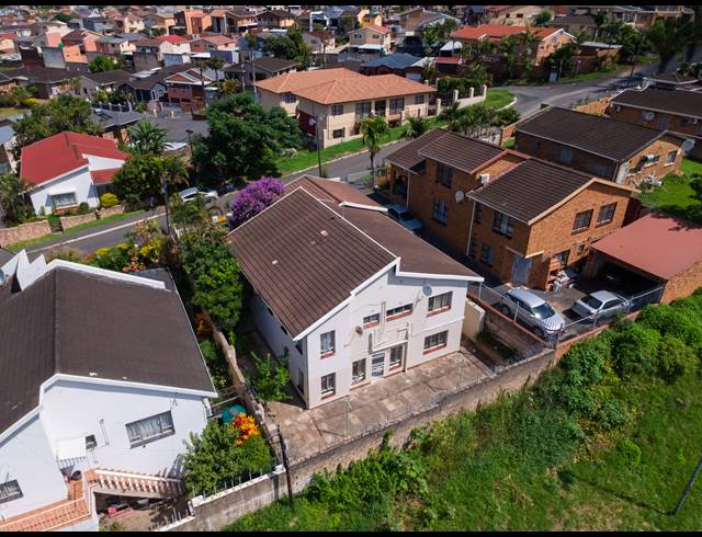 3 BEDROOM HOUSE FOR SALE IN ARENA PARK